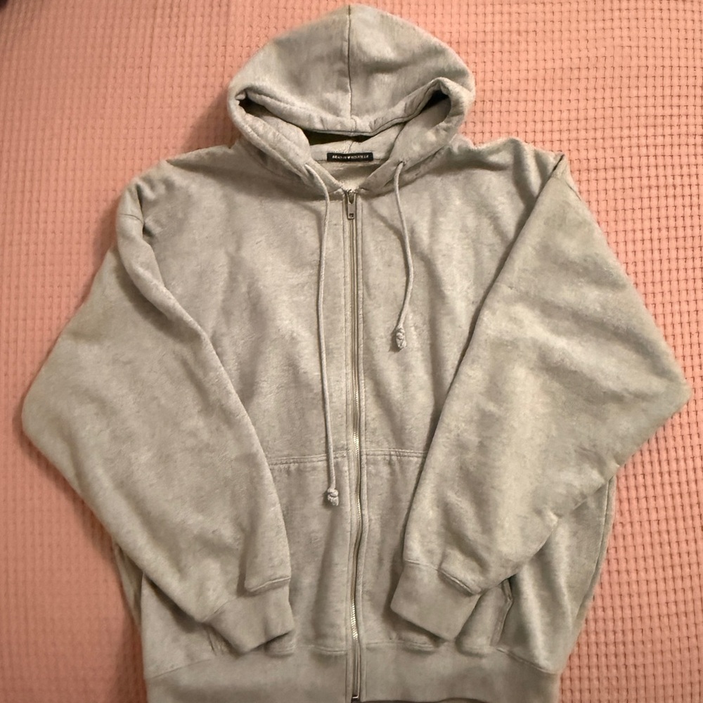 Oversized gray hoodie